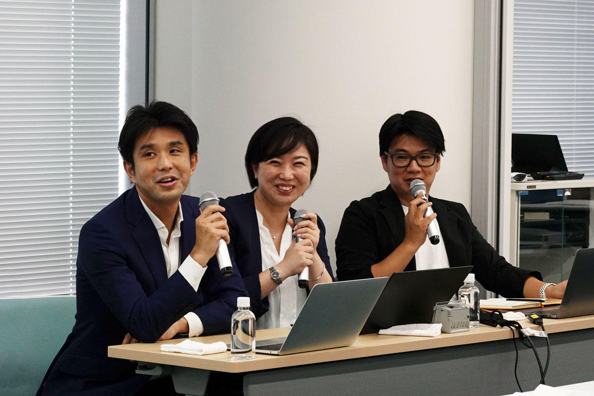 （左から）伊奈憲一郎氏、中津久美子、安西敬介氏